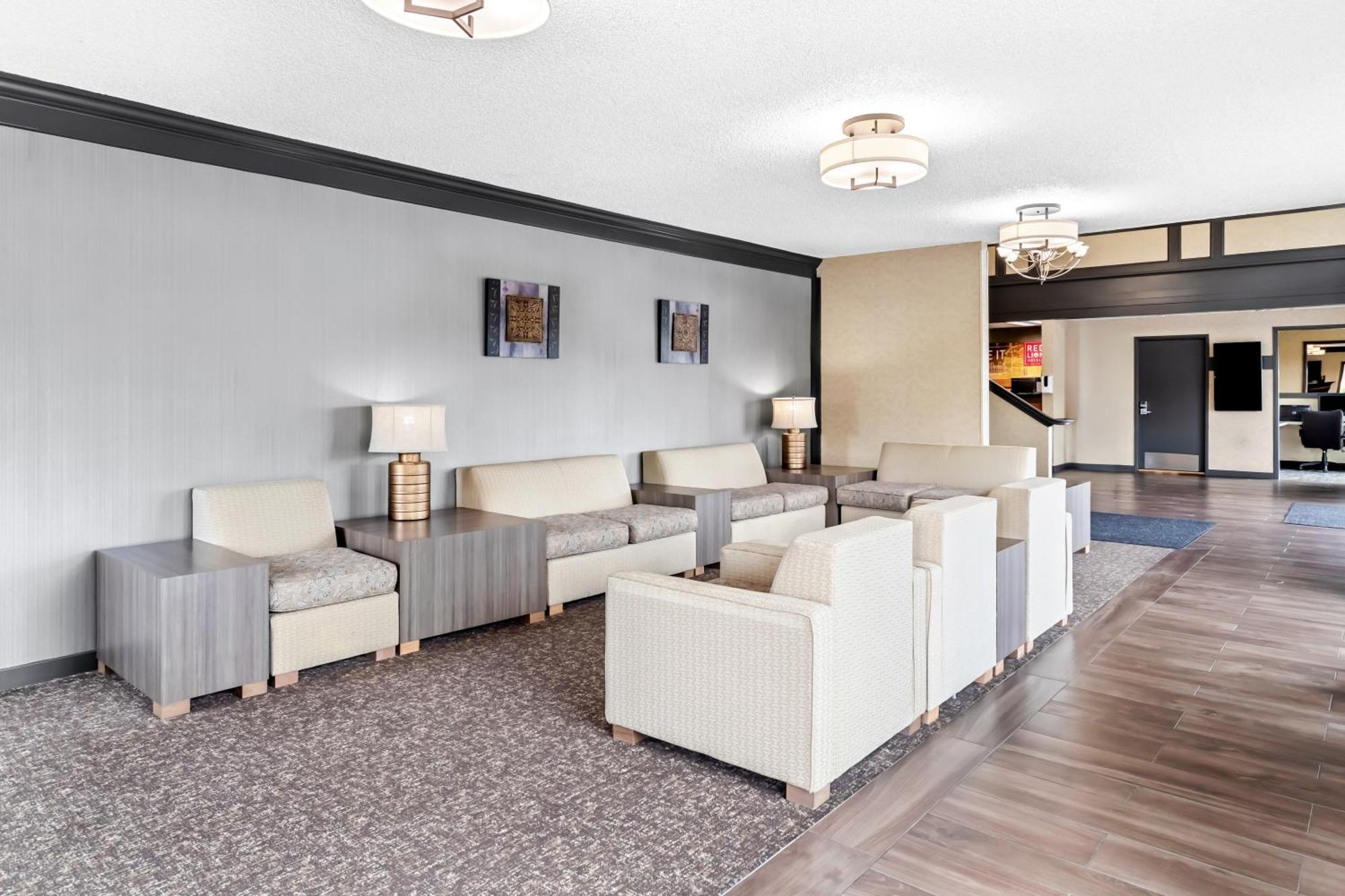 Red Lion Hotel Portland Airport Экстерьер фото