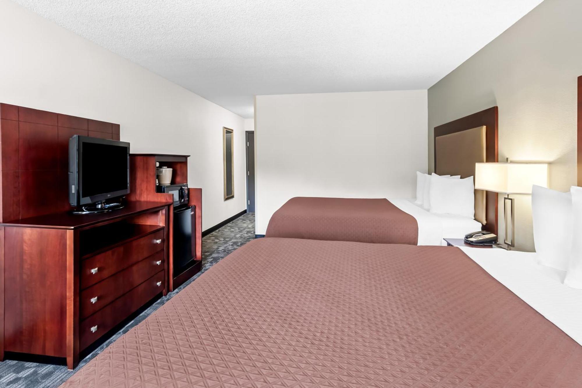 Red Lion Hotel Portland Airport Экстерьер фото