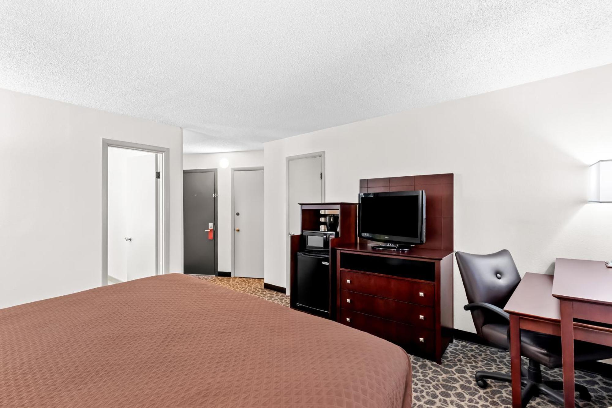 Red Lion Hotel Portland Airport Экстерьер фото